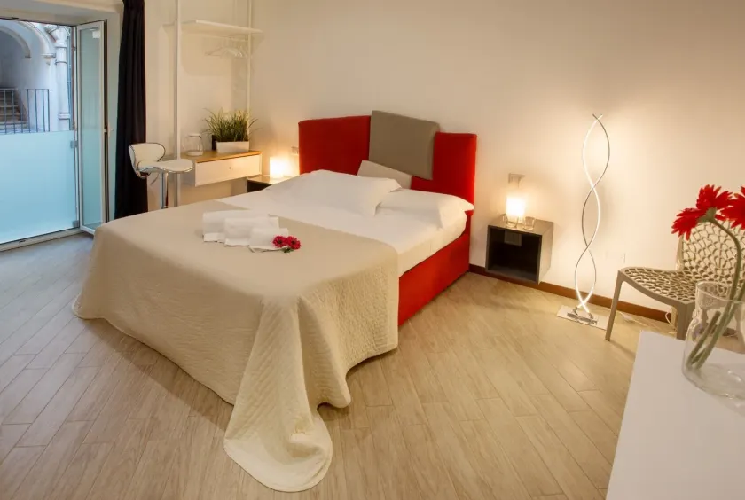 Le Suites Del Duomo House - Image 1