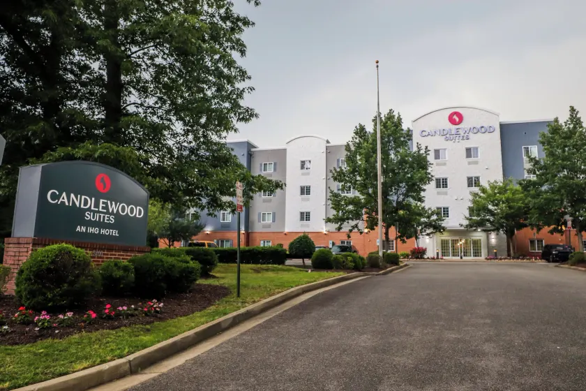 Candlewood Suites Richmond Airport by IHG - Image 1