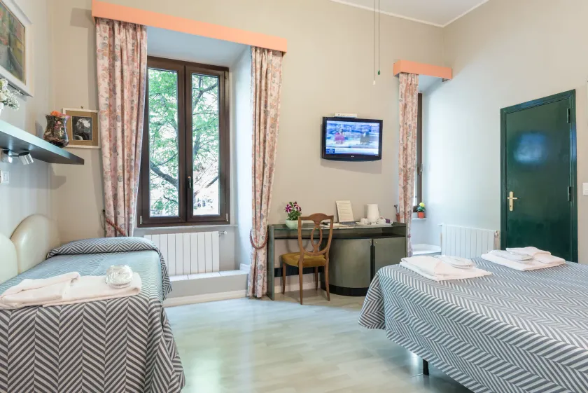 A Roma San Pietro Best Bed - Image 1