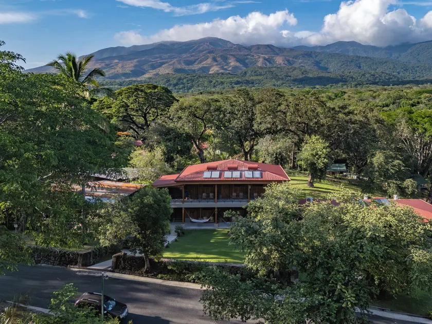Hacienda Guachipelin Volcano Ranch Hotel & Hot Springs - Image 1