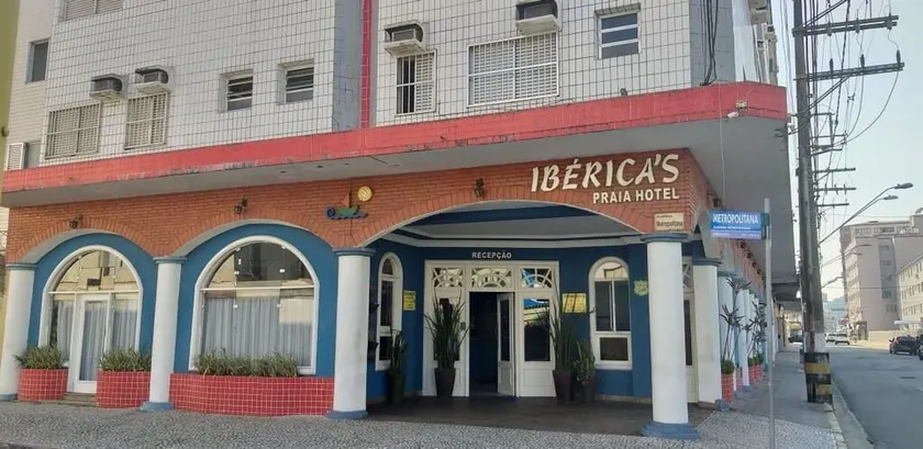 Ibericas Praia Hotel - Image 1