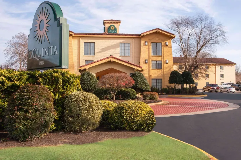 La Quinta Inn by Wyndham Norfolk Virginia Beach - Image 1