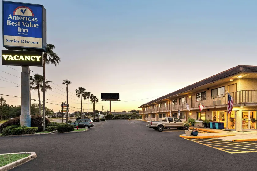 Americas Best Value Inn - Lake City - Image 1
