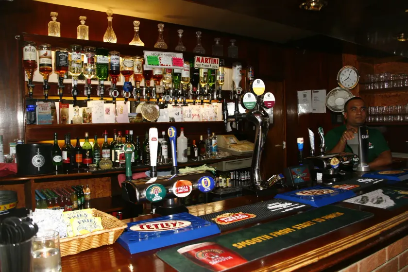 Channel View Hotel - Image 1
