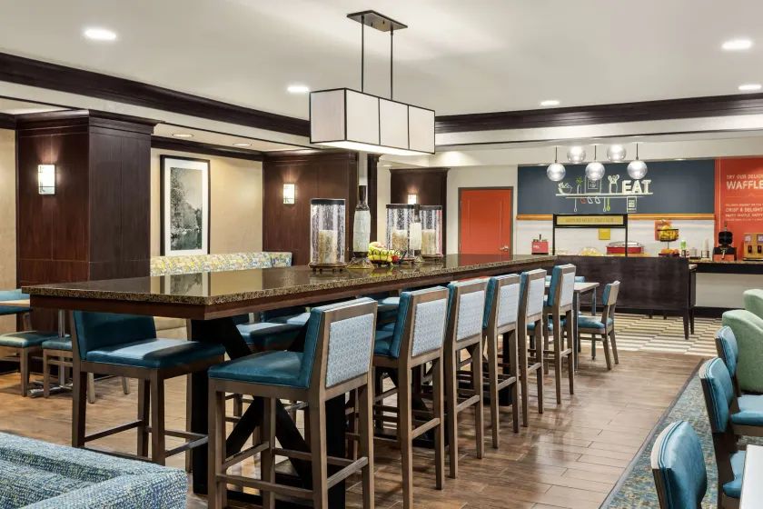 Hampton Inn New Albany - Image 1