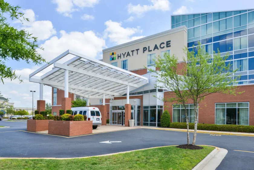 Hyatt Place Chesapeake - Image 1