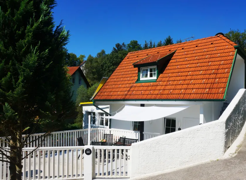 Ferienhaus BLACK & WHITE - Image 1