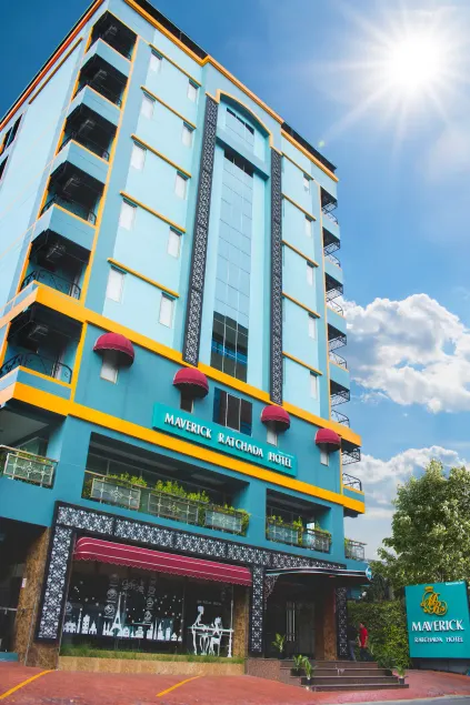 Maverick Ratchada Hotel - Image 1