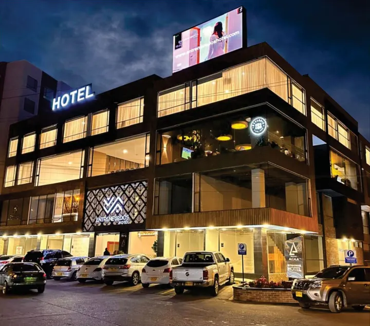 Entrenevados Hotel - Image 1
