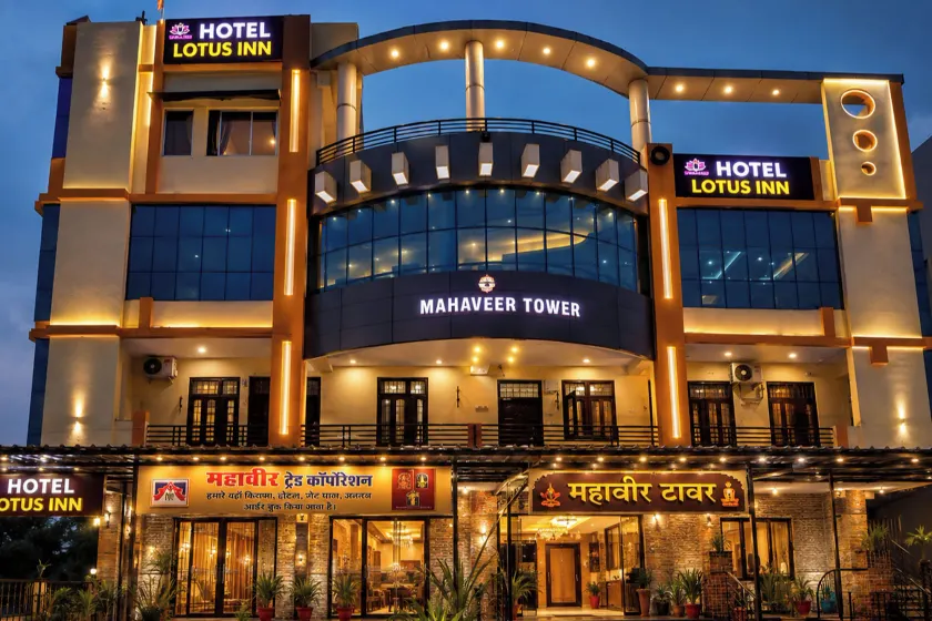 Hotel Lotus Inn near Udaipur City Railway Station - Image 1