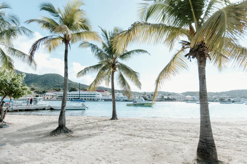 Hotel on the Cay - Image 1