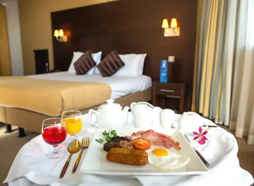 White Sands Hotel - Image 1