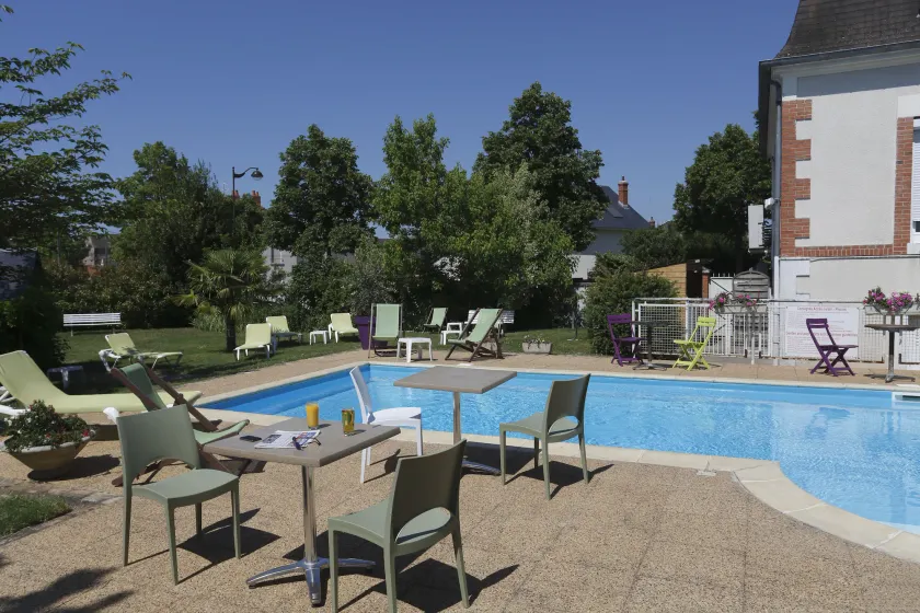 Hôtel Les Tilleuls Bourges - Image 1