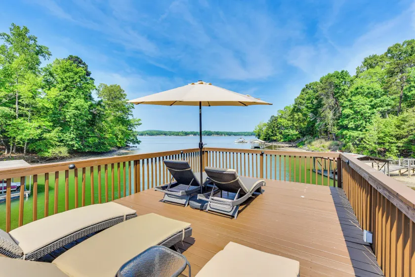 Hot Tub, Dock, Game Room! Stunning Lake Wylie Home - Image 1