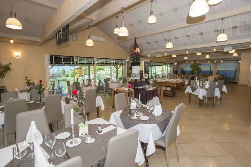 Hôtel Aster Restaurant Aux Arcades - Image 1
