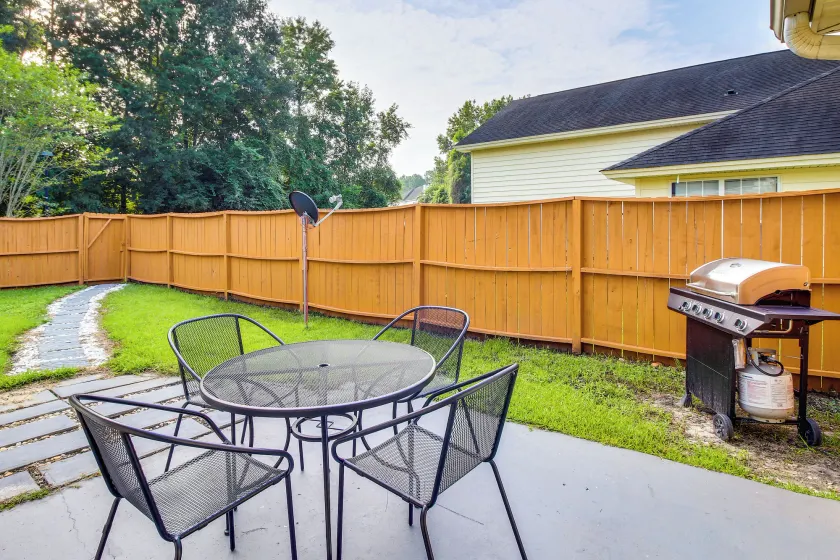 Soothing Savannah Townhome With Patio! - Interiør