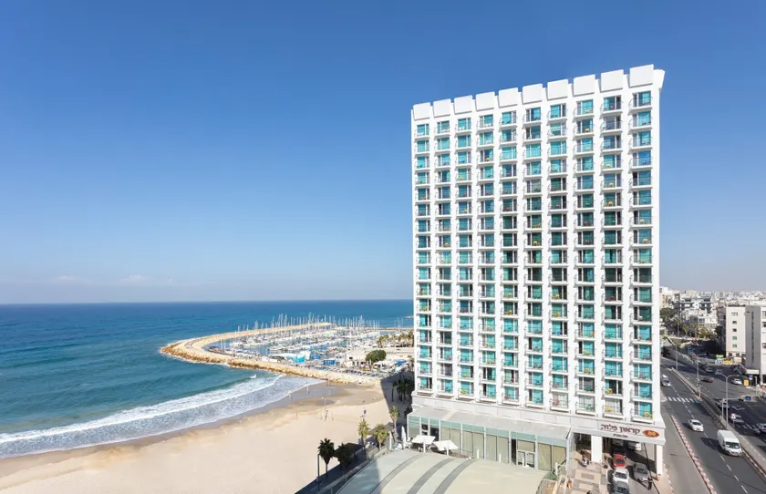 Crowne Plaza Tel Aviv Beach by IHG - Image 1