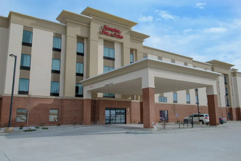 Hampton Inn & Suites Bay City - Image 1