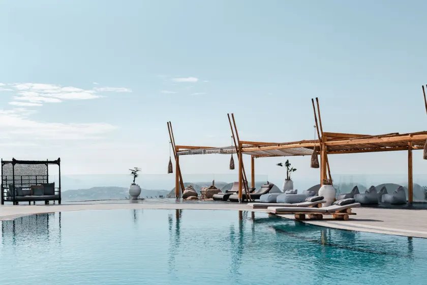Orizontes Hotel Santorini - Image 1