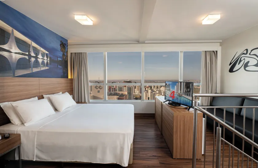 S4 Hotel - Image 1