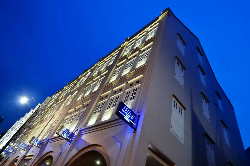 Bliss Hotel Singapore - Image 1