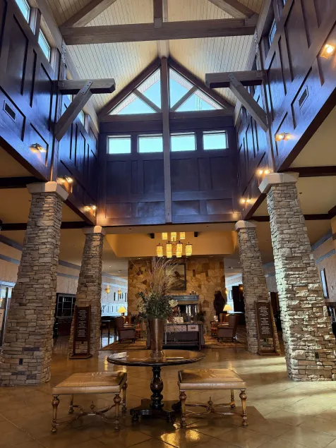 Lodge at Lake Guntersville State Park - Lobby