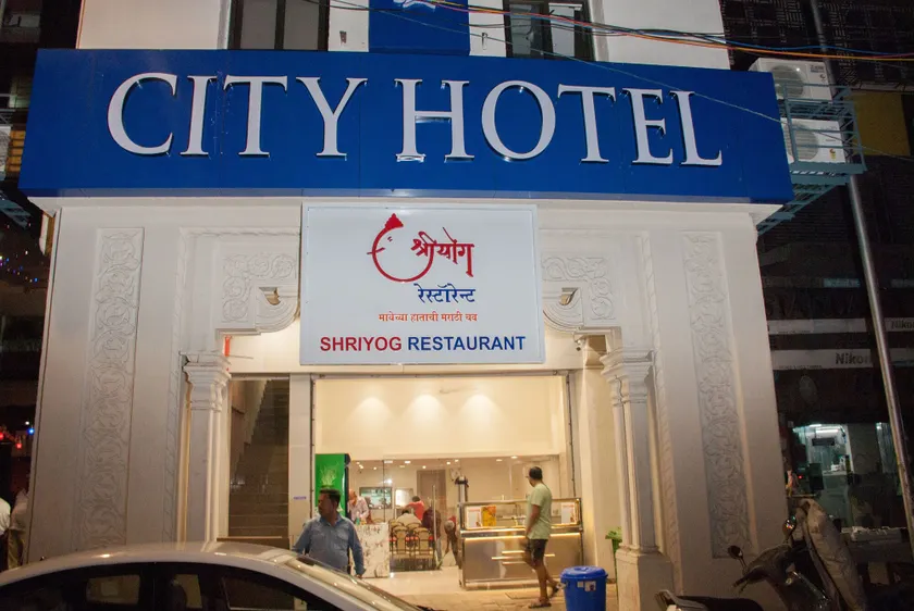 City Hotel - Image 1
