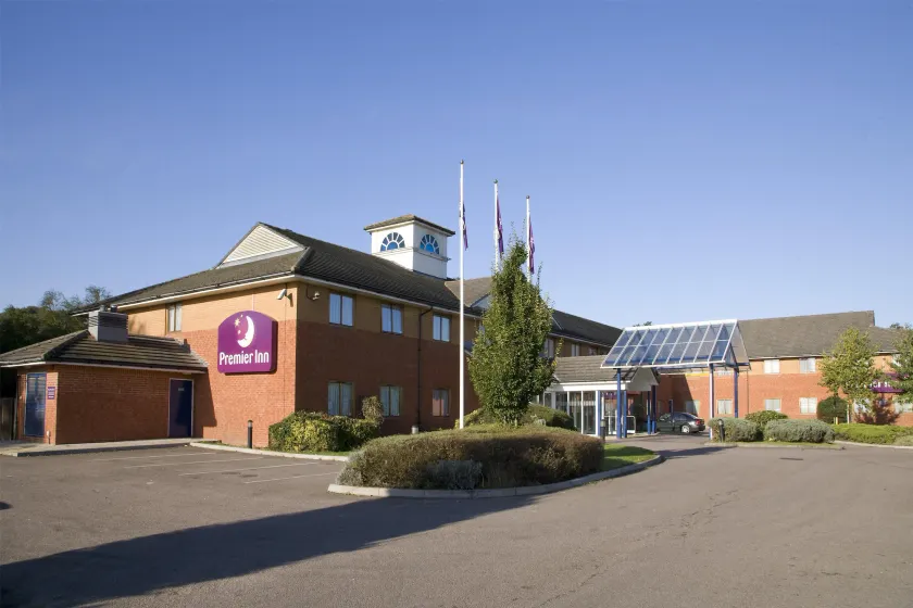 Premier Inn Luton South - M1 J9 - Image 1