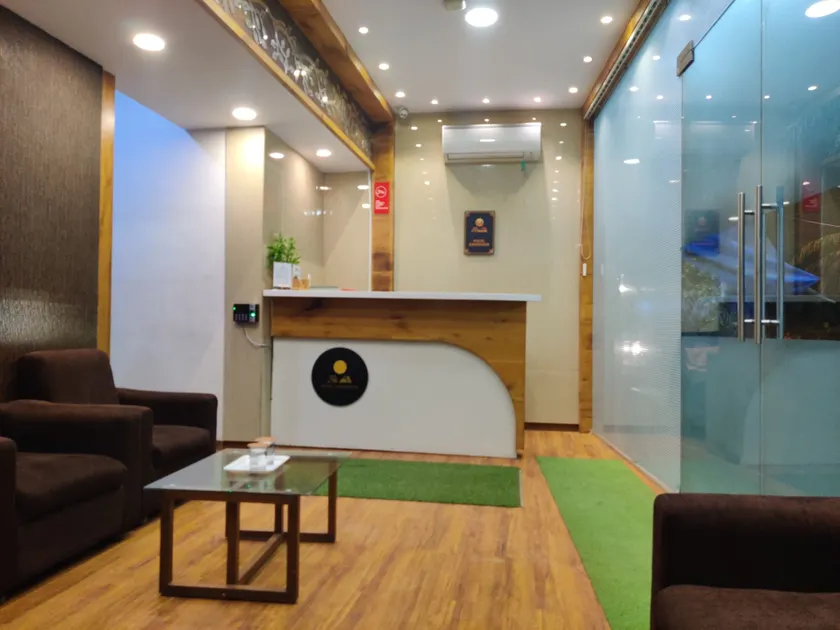 Hotel Grandeur-Near Mumbai International Airport - Image 1