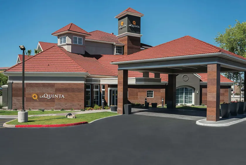 La Quinta by Wyndham Phoenix Chandler - Image 1