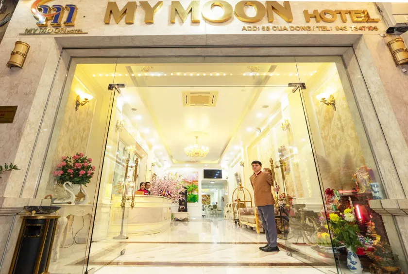 My Moon Hotel - Image 1