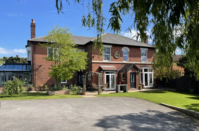 Borrowfield Lodge - Image 1