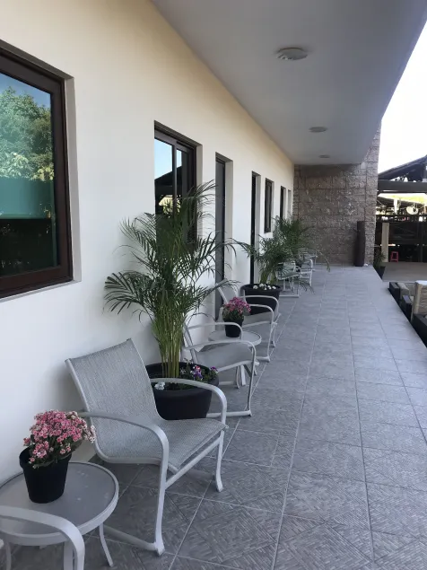 Navola Inn - Image 1