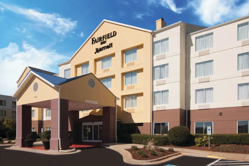 Fairfield Inn Charlotte Gastonia - Image 1