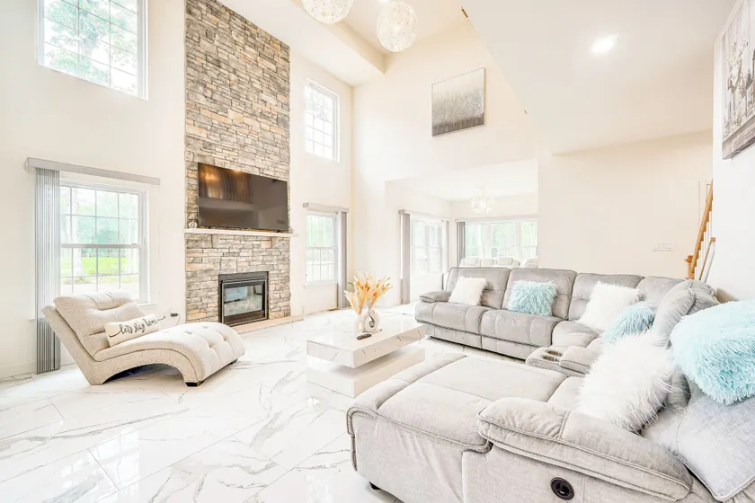 Hike, Sip & Ski: Spacious Poconos Home - Image 1