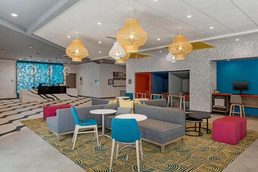 Tru By Hilton Ruston - Lobby