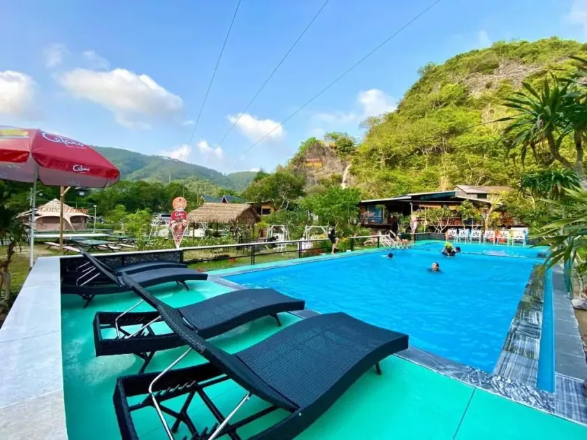 Cat Ba Love House - Image 1