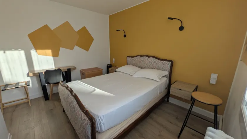 Relais 375 - Image 1