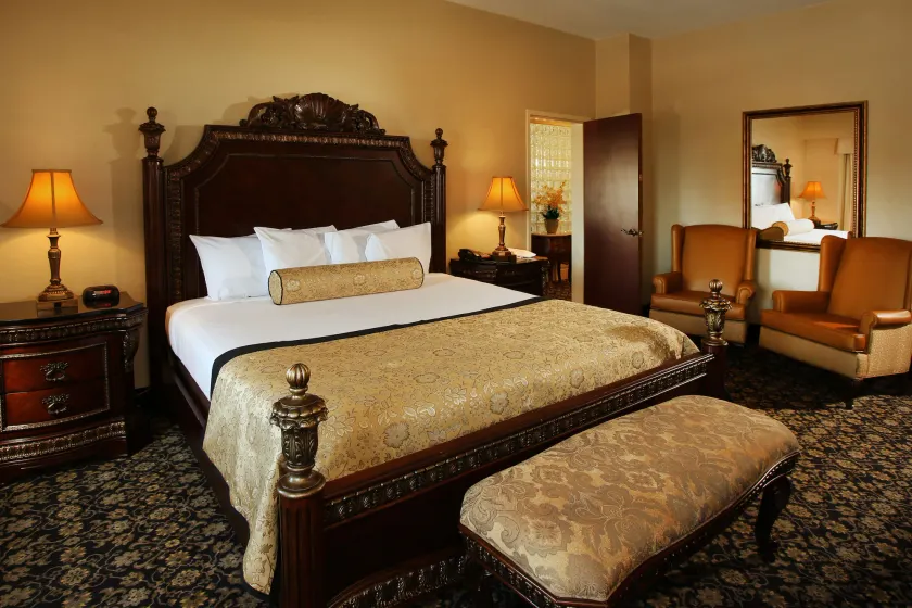 The Claridge Hotel - Image 1