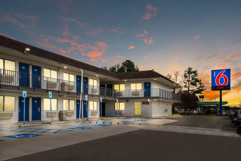 Motel 6-Sandston, VA - Richmond, Va - Image 1