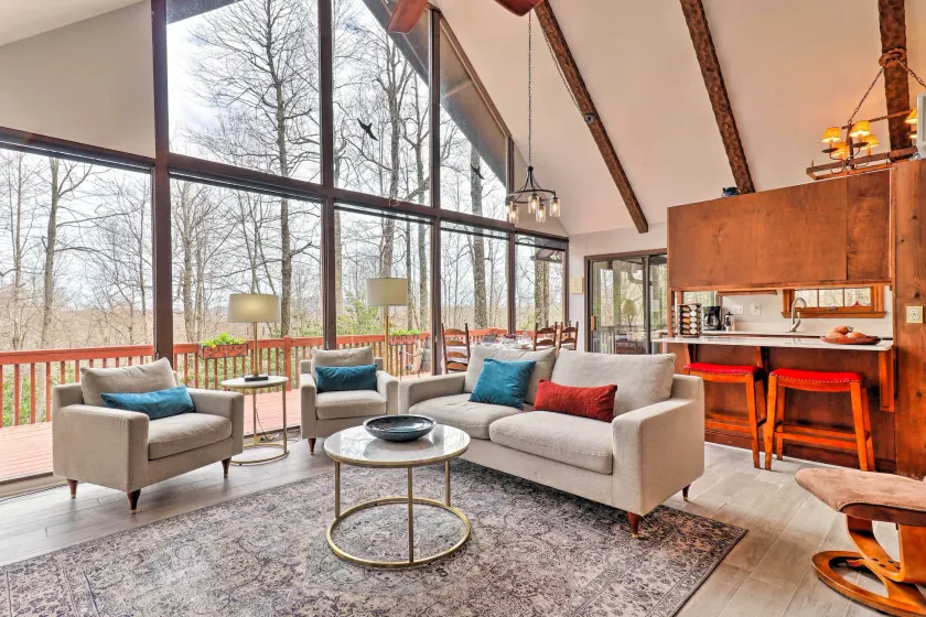 Breathtaking Brevard Home w/ Screened Porch! - Image 1
