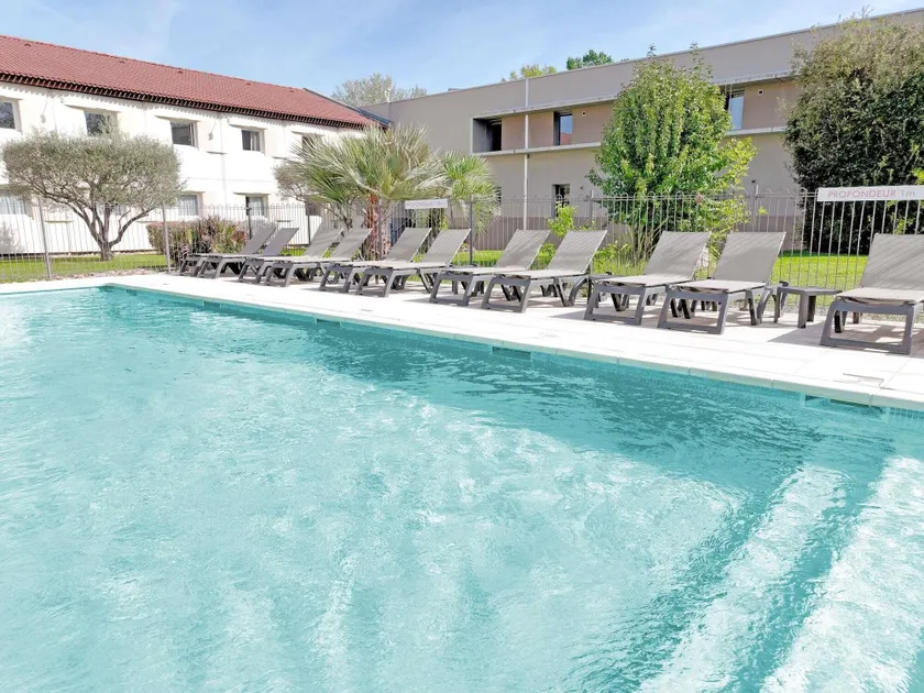 ibis Aix en Provence - Image 1