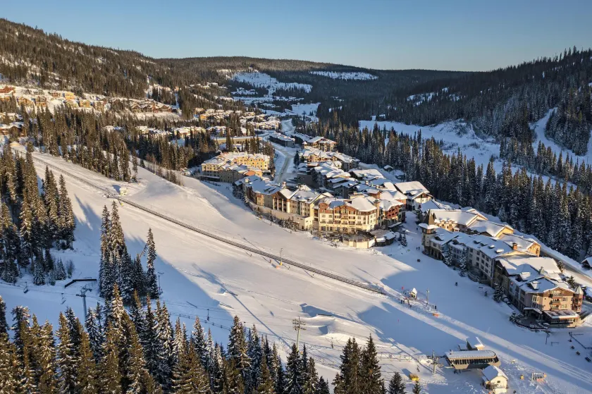 Sun Peaks Grand Hotel & Conference Centre - Image 1