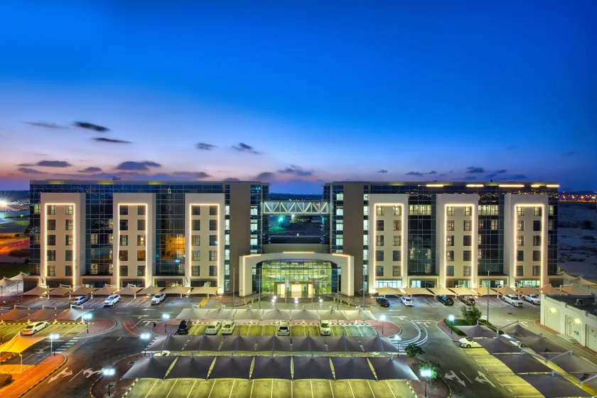 Remal Hotel & Villas Al Dhannah City - Image 1