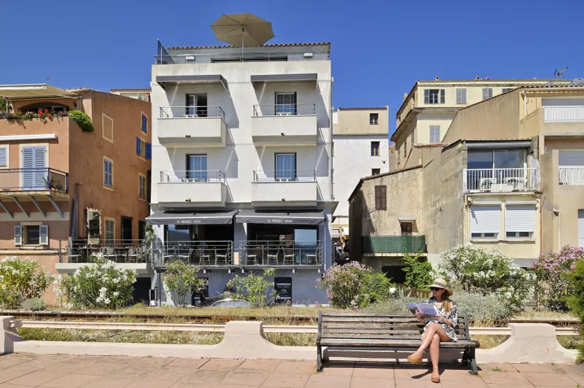 Hôtel l'Escale Côté Sud l'Ile-Rousse - Image 1