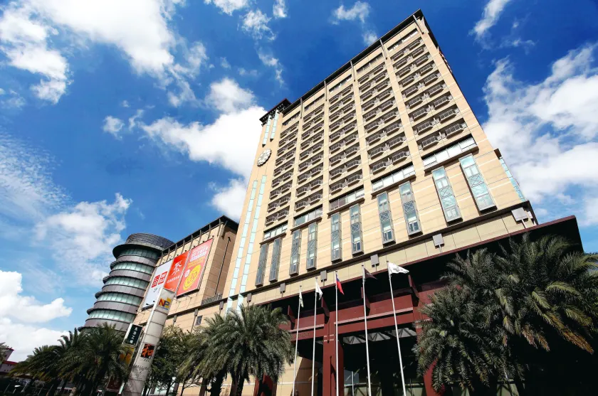 Nice Prince Hotel - Image 1