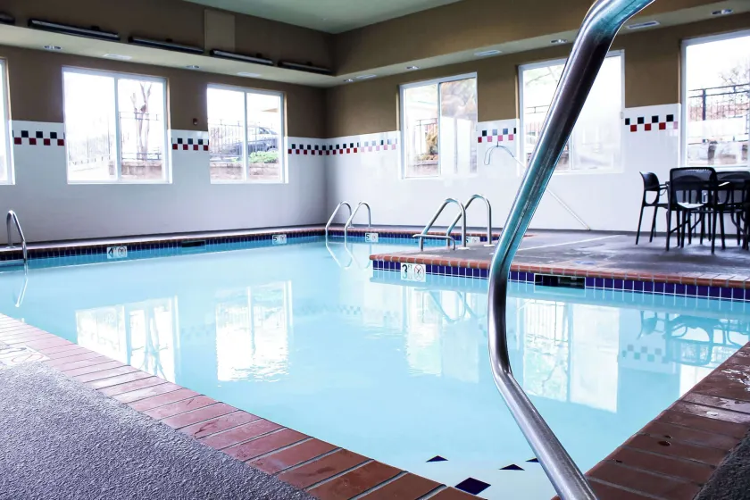 Hampton Inn Oxford-West - Image 1