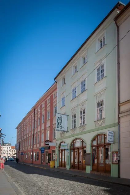 Hotel v Centru - Image 1
