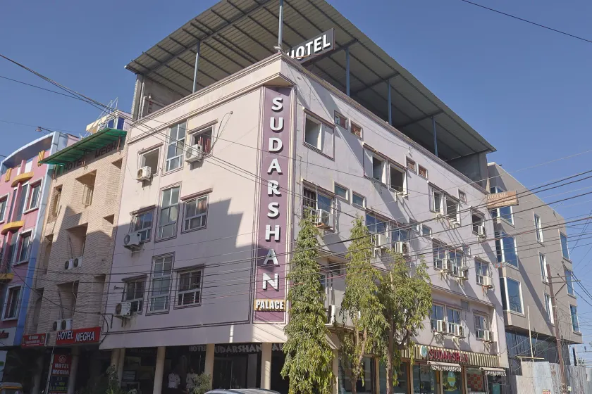 hotel sudarshan palace - Image 1