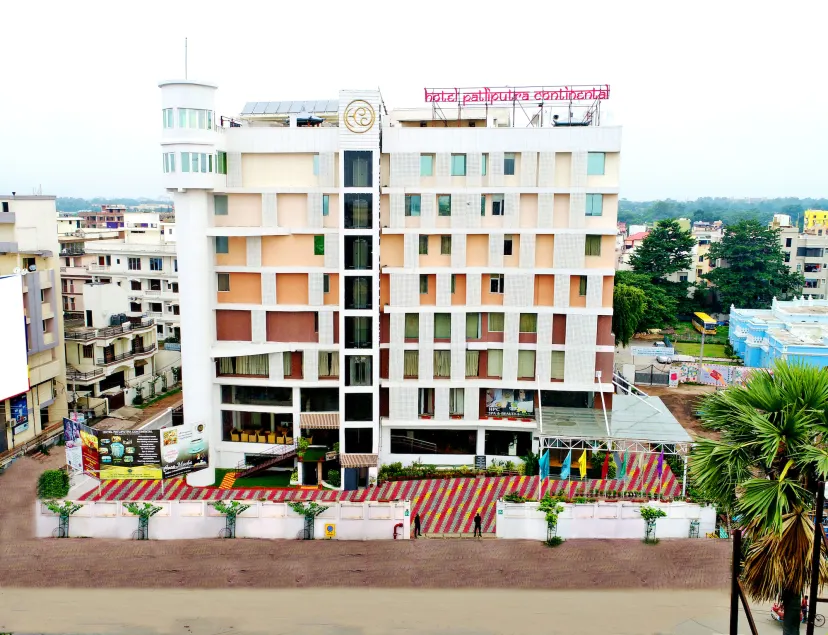 Hotel Patliputra Continental - Image 1